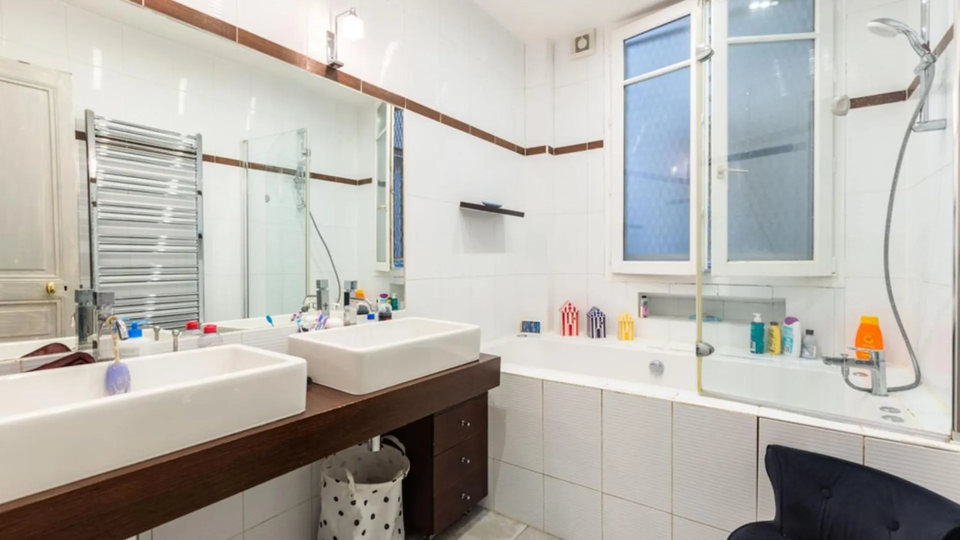 Spacious And Pleasant Nest 2 Steps From Montmartre パリ アパート